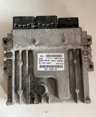 Ford C-MAX II Engine control unit/module ECU BV6112A650ACE 5898LA10260195 97RI010012