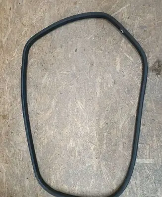 Citroen DS5 Rear door rubber seal (on body) 