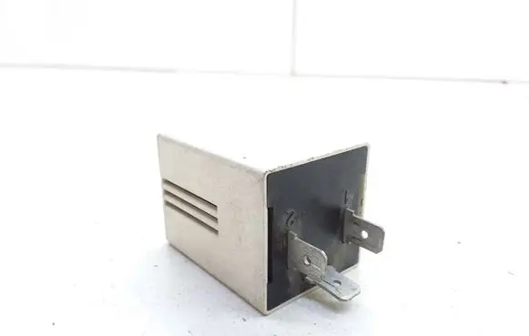 Citroen Evasion Hazard warning light relay AVVACP3