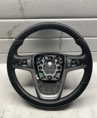 Opel Insignia A Steering wheel 13316540