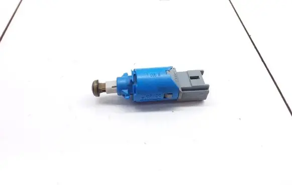 Renault Master III Brake pedal sensor switch 8200168239B