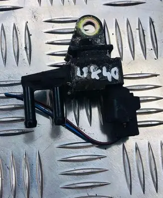 Subaru Forester SG Turbo solenoid valve K5T81872