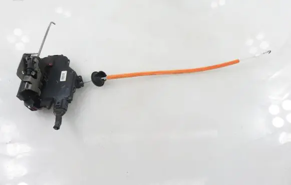 Audi A3 S3 8P Front door lock 4E1837016