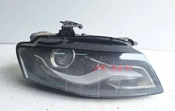 Audi A4 S4 B8 8K Headlight/headlamp 8K0941004D