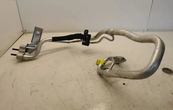 Jeep Grand Cherokee Air conditioning (A/C) pipe/hose 68217214AD