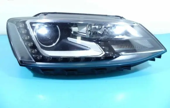 Volkswagen Jetta VI Headlight/headlamp 5C7941752E IMPRK1261358