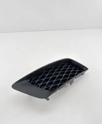 Nissan Elgrand Front bumper lower grill 62256WL010 62256