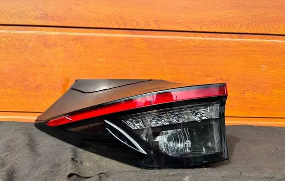 Toyota Yaris Cross Rear/tail lights 815600DE20 L411903
