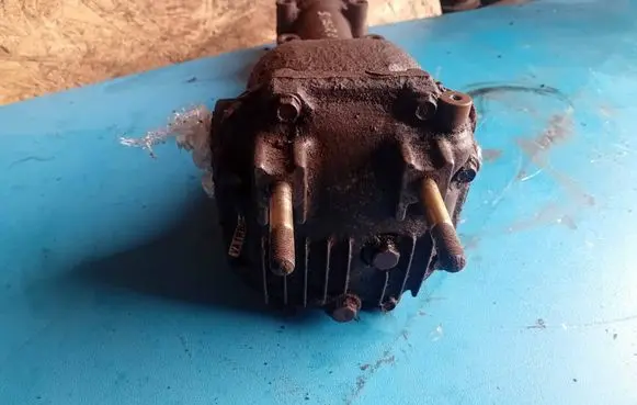 Subaru Impreza I Rear differential