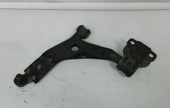 Ford Focus ST Front lower control arm/wishbone BV613A262AAA