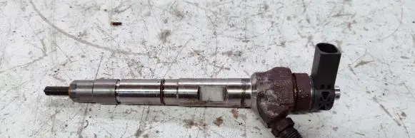 Audi A4 S4 B9 Fuel injector 04L130277P