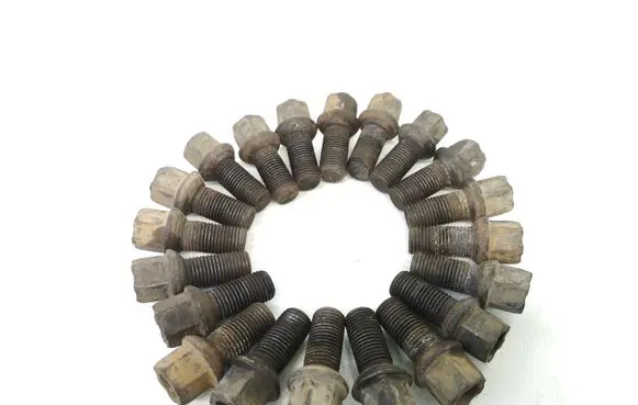 Volkswagen PASSAT B5 Nuts/bolts 