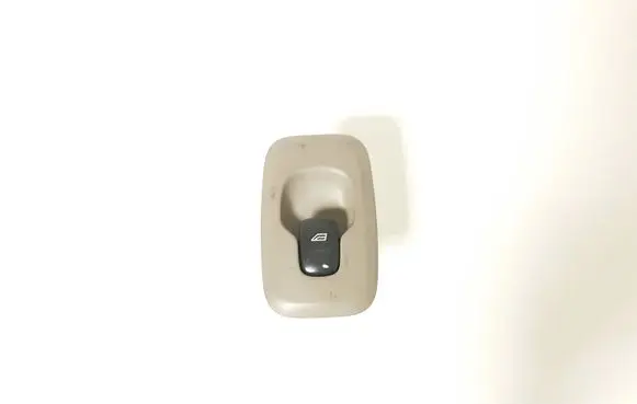 Volvo XC90 Electric window control switch 8685288