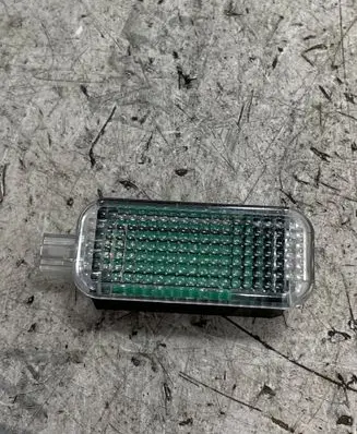 Porsche Cayenne (9Y0 9Y3) Rear door interior light 8J0947409A