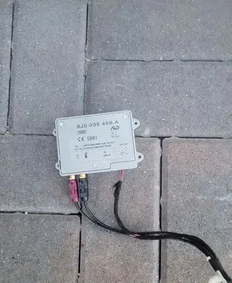 Audi A5 8T 8F Bluetooth control unit module 8J0035456A