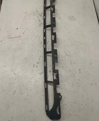 Audi A7 S7 4G Front bumper mounting bracket 4G8807683