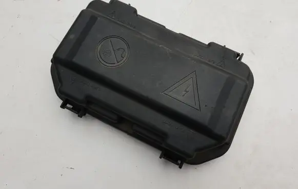 BMW 2 F22 F23 Fuse box cover 9224872 61149224872
