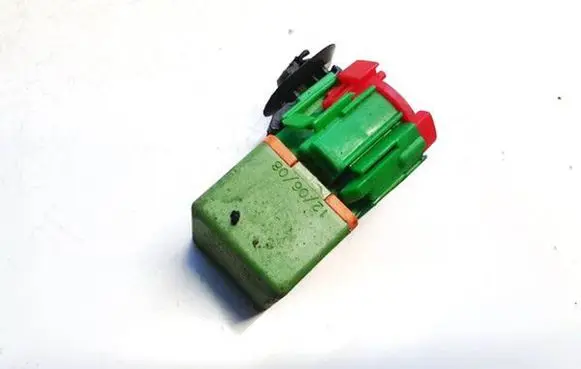 Citroen C4 I Picasso Other relay omron