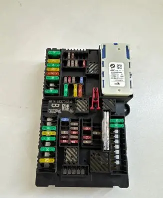 BMW 5 G30 G31 Fuse box set P00127006AP 6837092 17B245AA0155