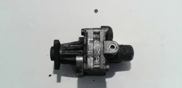 BMW 5 E34 Power steering pump 7681955261 0012106