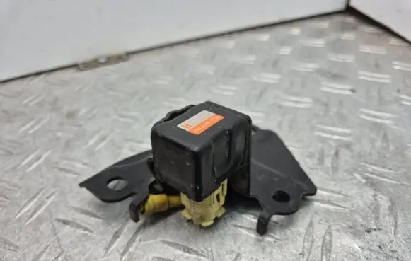 Subaru Impreza II Airbag deployment crash/impact sensor 98231FE060 1876005780