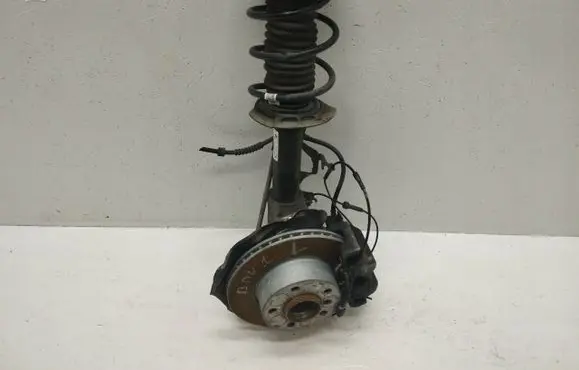 BMW 1 F20 F21 Front wheel hub spindle knuckle