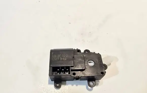 Chevrolet Captiva Air flap motor/actuator 830970 1H24