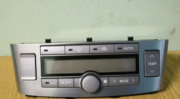 Toyota Avensis T250 Climate control unit 5590005280