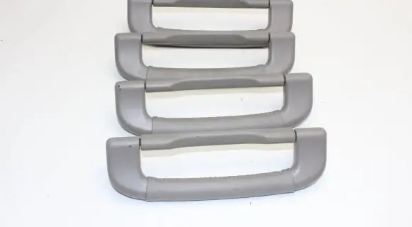 Lexus LS 430 A set of handles for the ceiling 