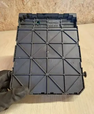 Peugeot 207 Fuse module 9663798480 0224604231107 2359320211107
