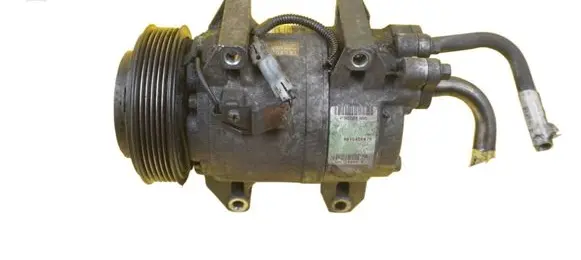 Volvo XC90 Air conditioning (A/C) compressor (pump) 30761388 D5244T4