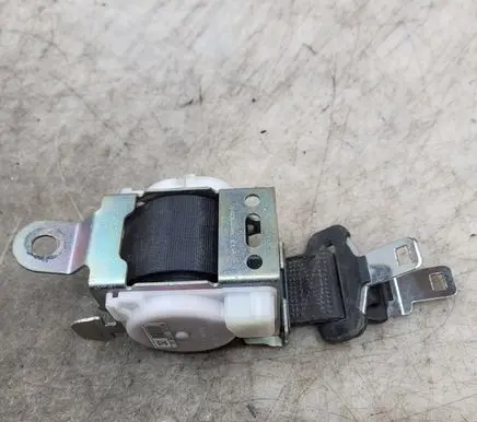 Peugeot Partner Middle seatbelt (rear) 96815097XX 17032009
