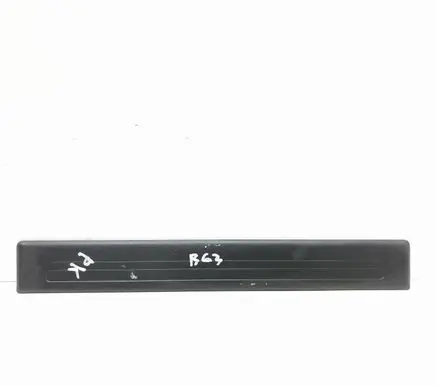 Mercedes-Benz GL X164 Front sill trim cover A1646800335