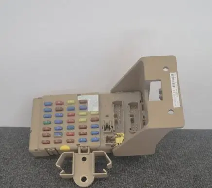 Subaru Legacy Fuse box set 82201AG033