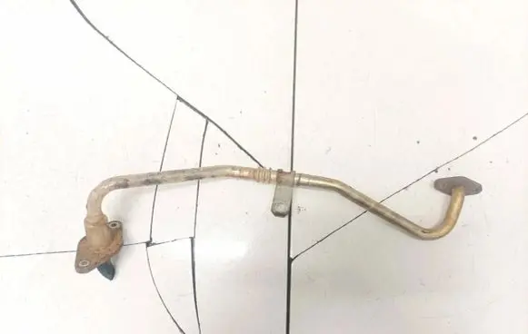 Suzuki Grand Vitara II EGR valve line/pipe/hose