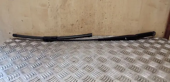 BMW X3 E83 Front wiper blade arm