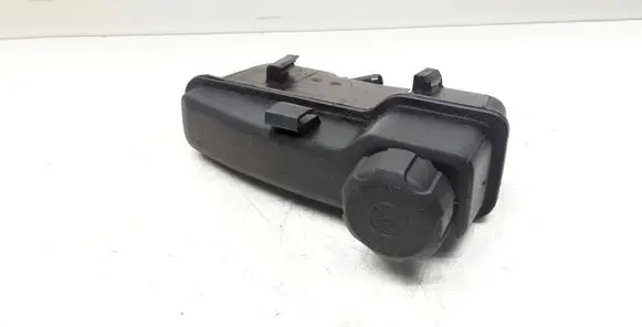 Volvo XC90 Power steering fluid tank/reservoir 30645621