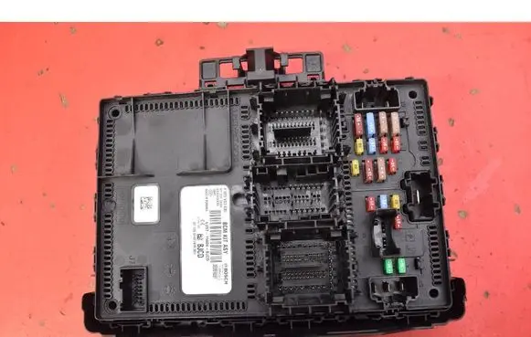 Ford Focus Fuse box set LU5T15604BJCD