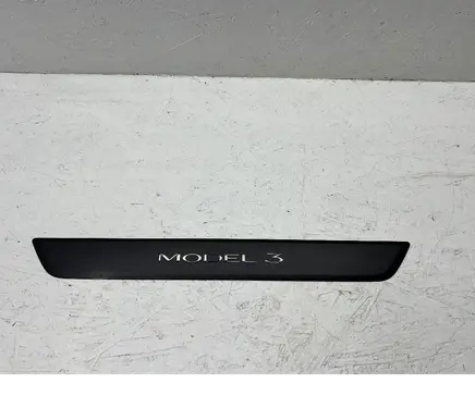 Tesla Model 3 Front sill trim cover 150476300C