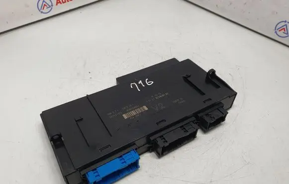 BMW 5 F10 F11 Central body control module 9228491 61359228491