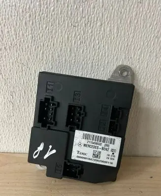 Mercedes-Benz E W211 Comfort/convenience module 2115456532