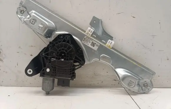 Nissan Qashqai J12 Rear door window regulator with motor 827506UA1B 827006UA1B