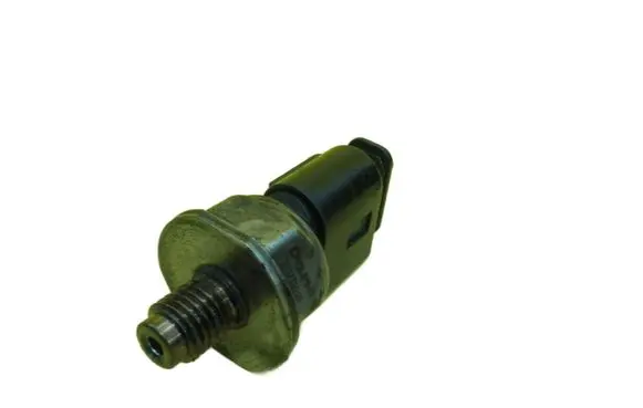 Mercedes-Benz C W204 Fuel pressure sensor A0235455226