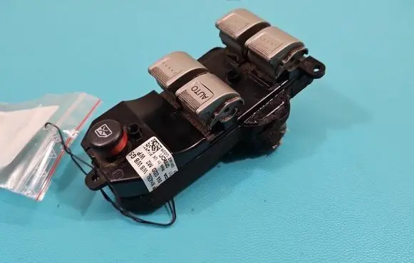 Electric window control switch