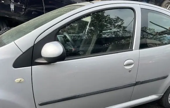 Citroen C1 Front door 