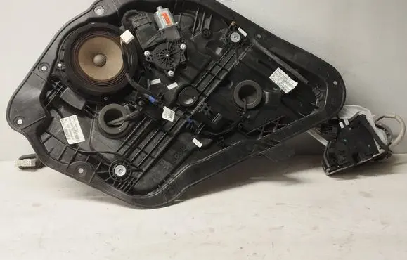 KIA Ceed Rear window lifting mechanism without motor 9125300100