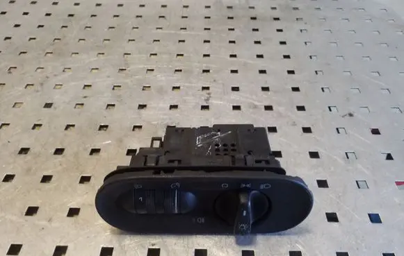 Volkswagen Sharan Light switch 98504051618 7M2941531B 95VW13K196EB