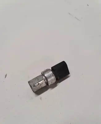 Volkswagen Transporter - Caravelle T5 Air conditioning (A/C) pressure sensor 1K0959126D