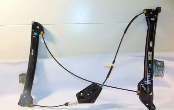 Audi A5 8T 8F Front door electric window regulator 8T8837462