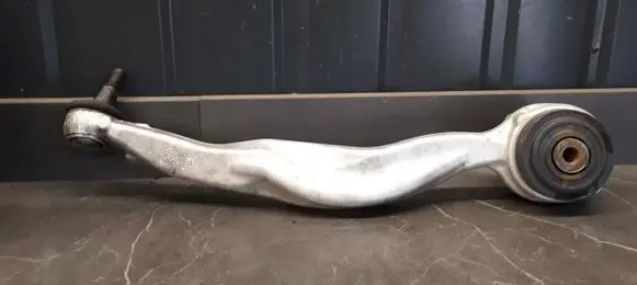 Mercedes-Benz E W212 Front control arm